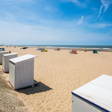 Within Walking Distance Of The Apartamento Middelkerke